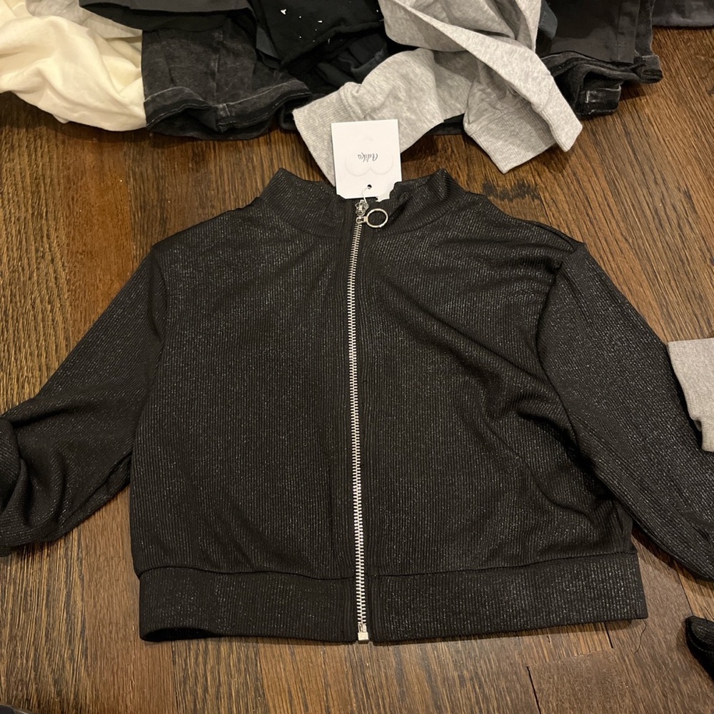 Cropped Adika zip up